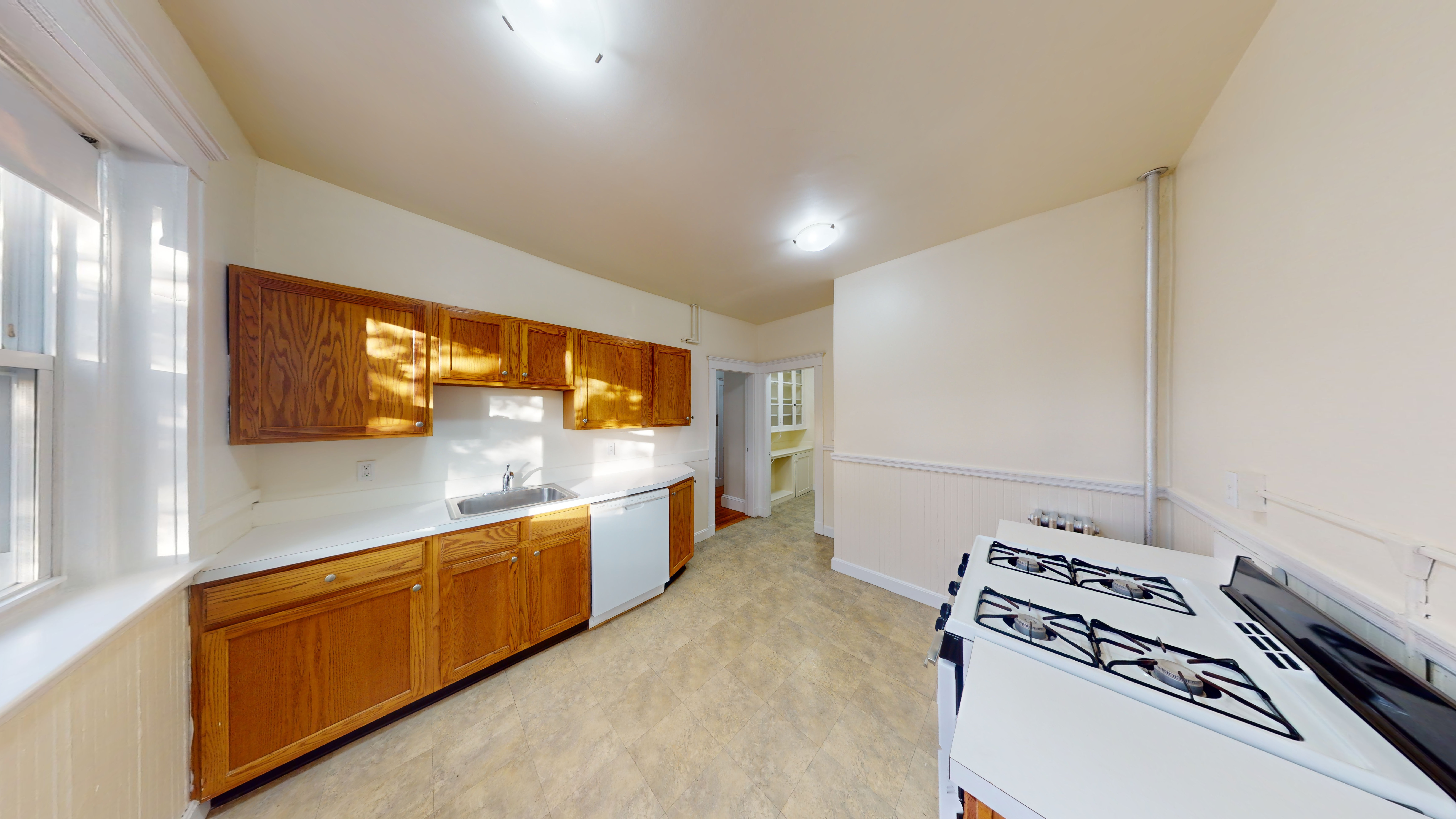 37 Claflin Rd, Brookline