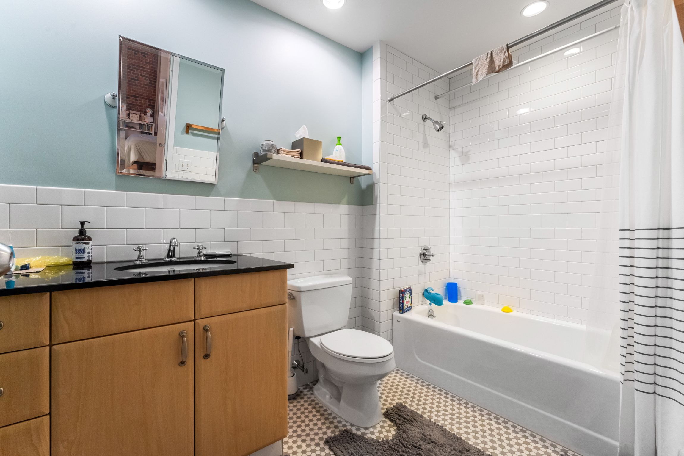 9 W Broadway, South Boston