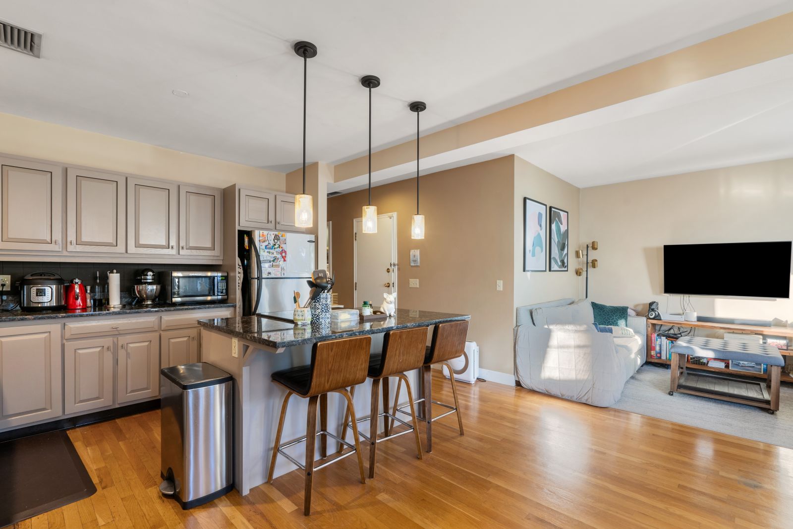 912 E 4th St, South Boston