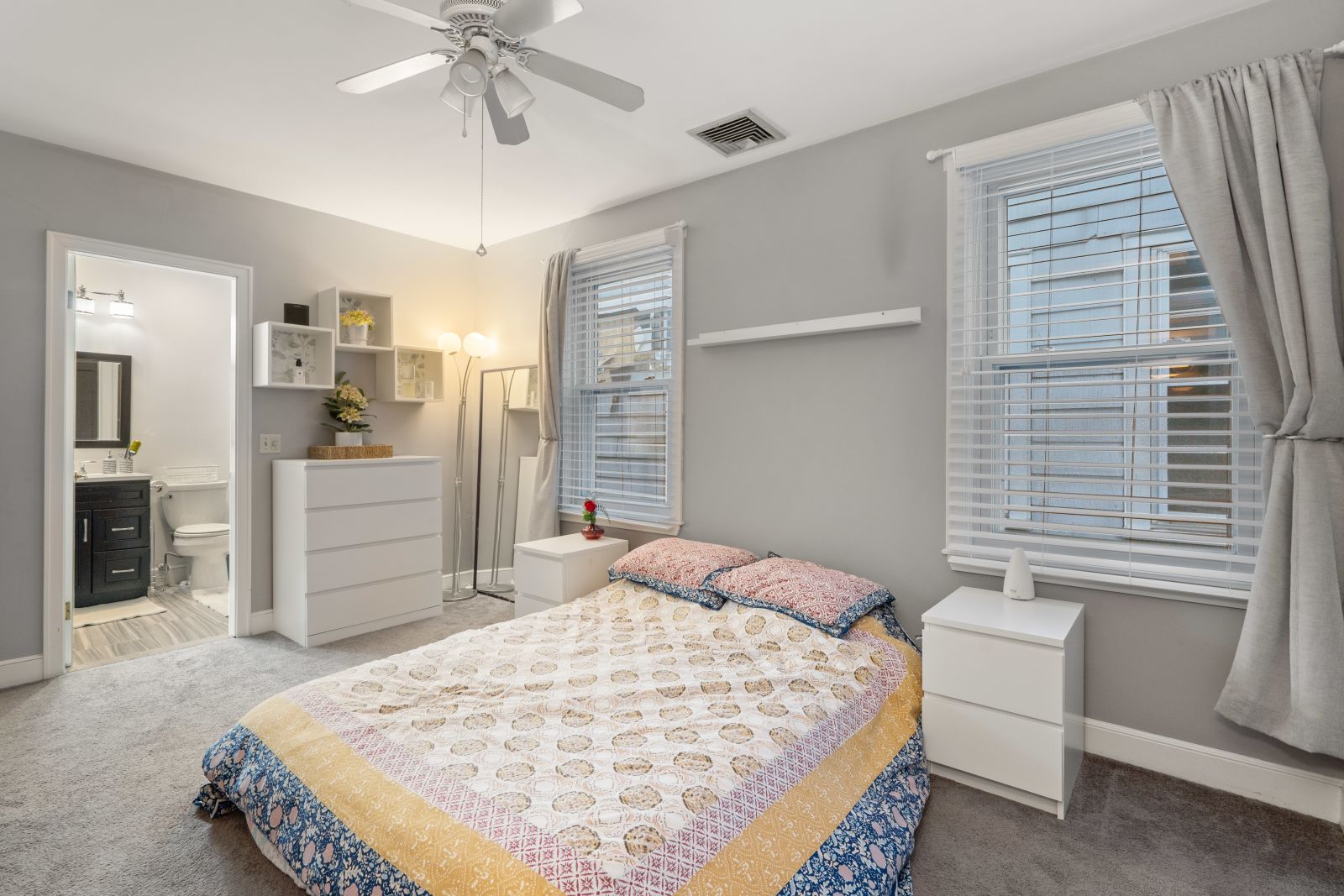 912 E 4th St, South Boston