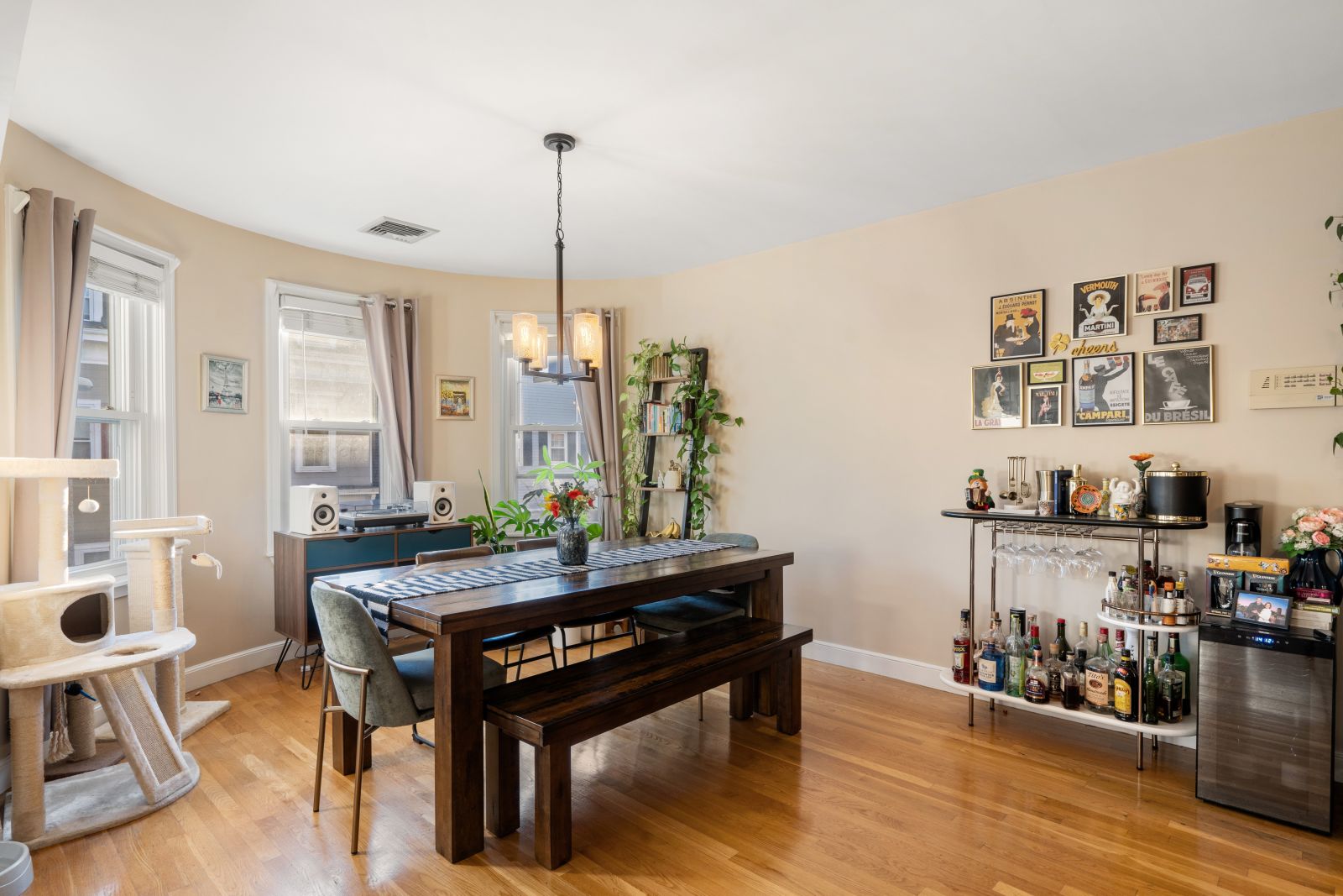 912 E 4th St, South Boston