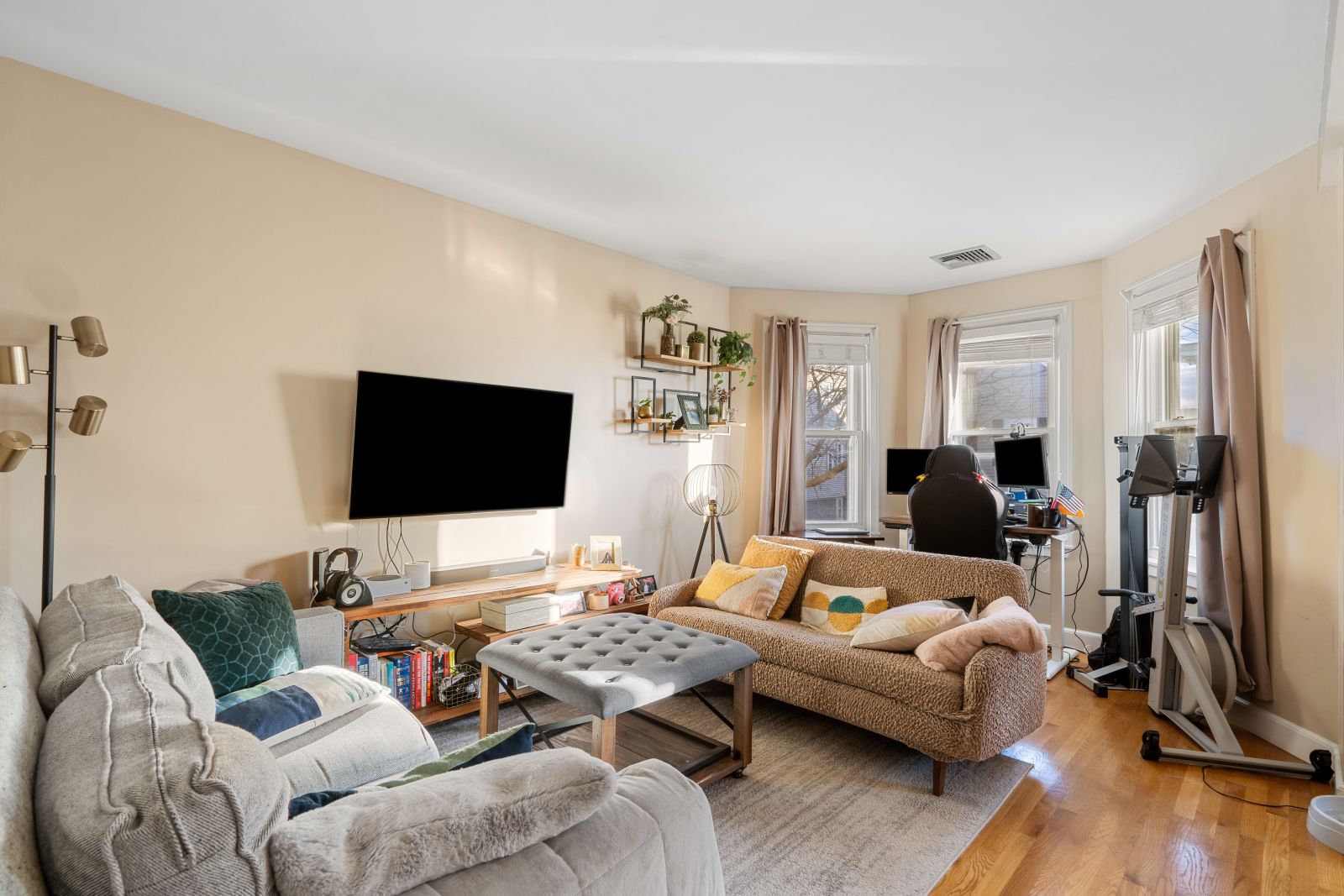 912 E 4th St, South Boston