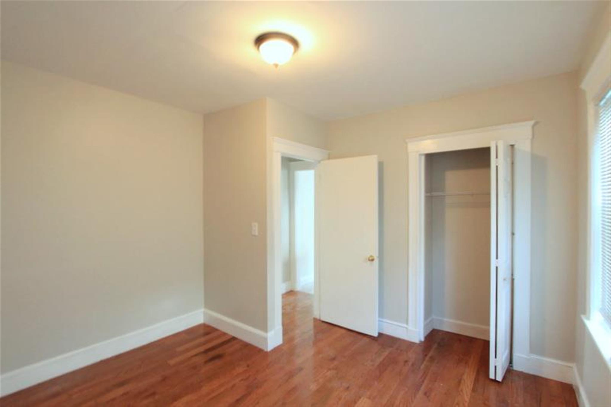 121 Yale St, Medford