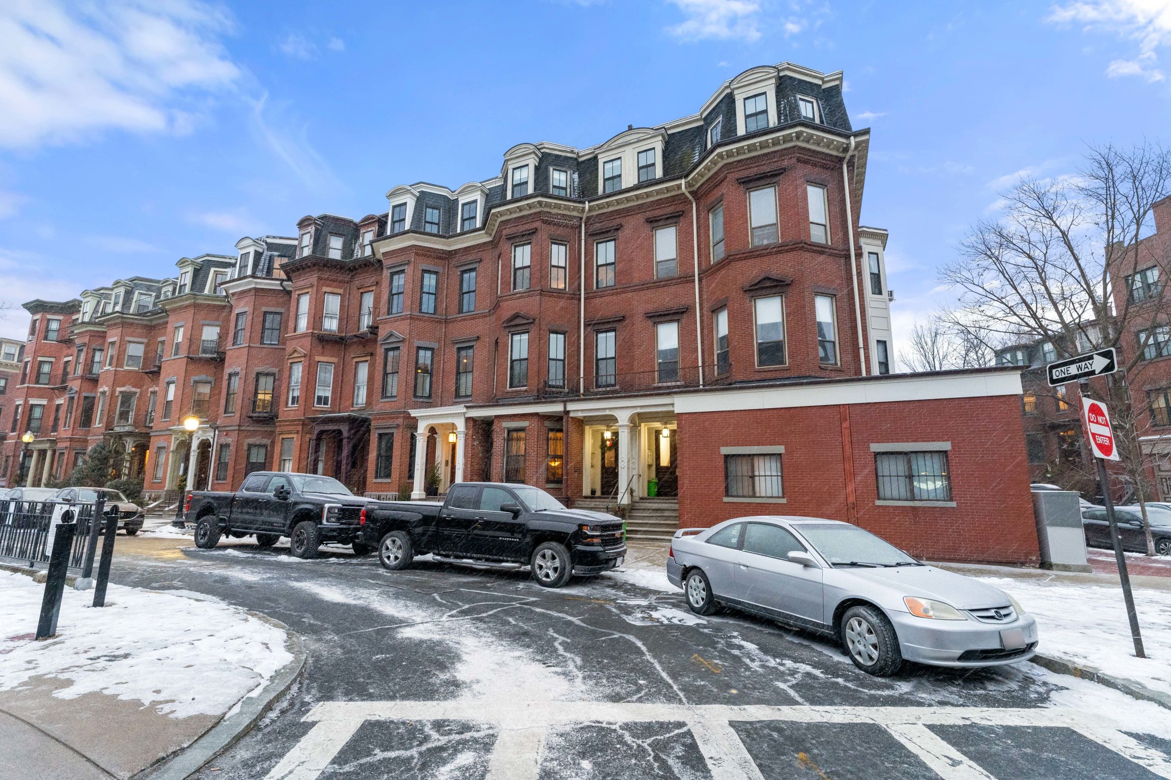 10 Columbus Sq, South End