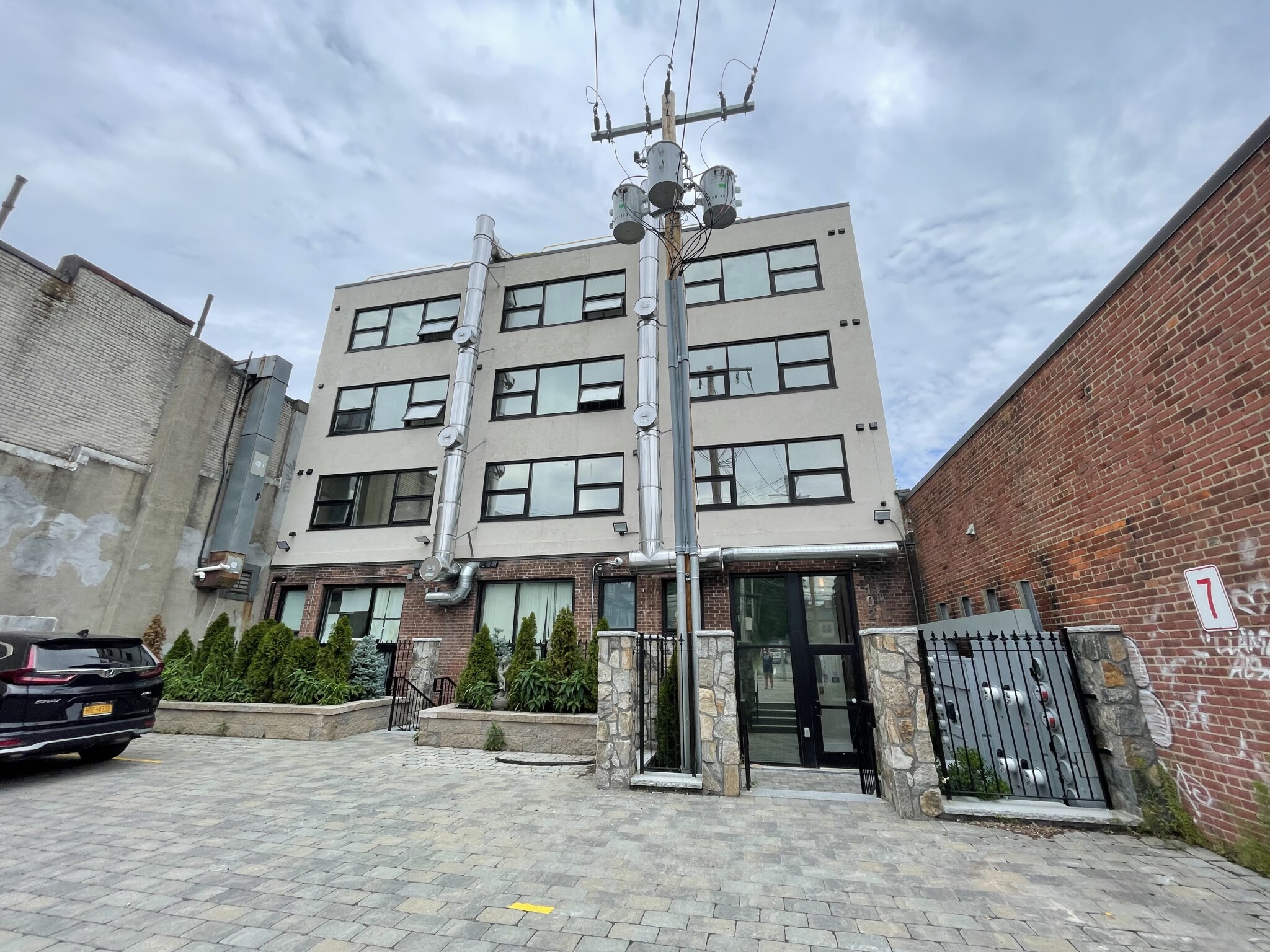 1028 Commonwealth Ave, Boston