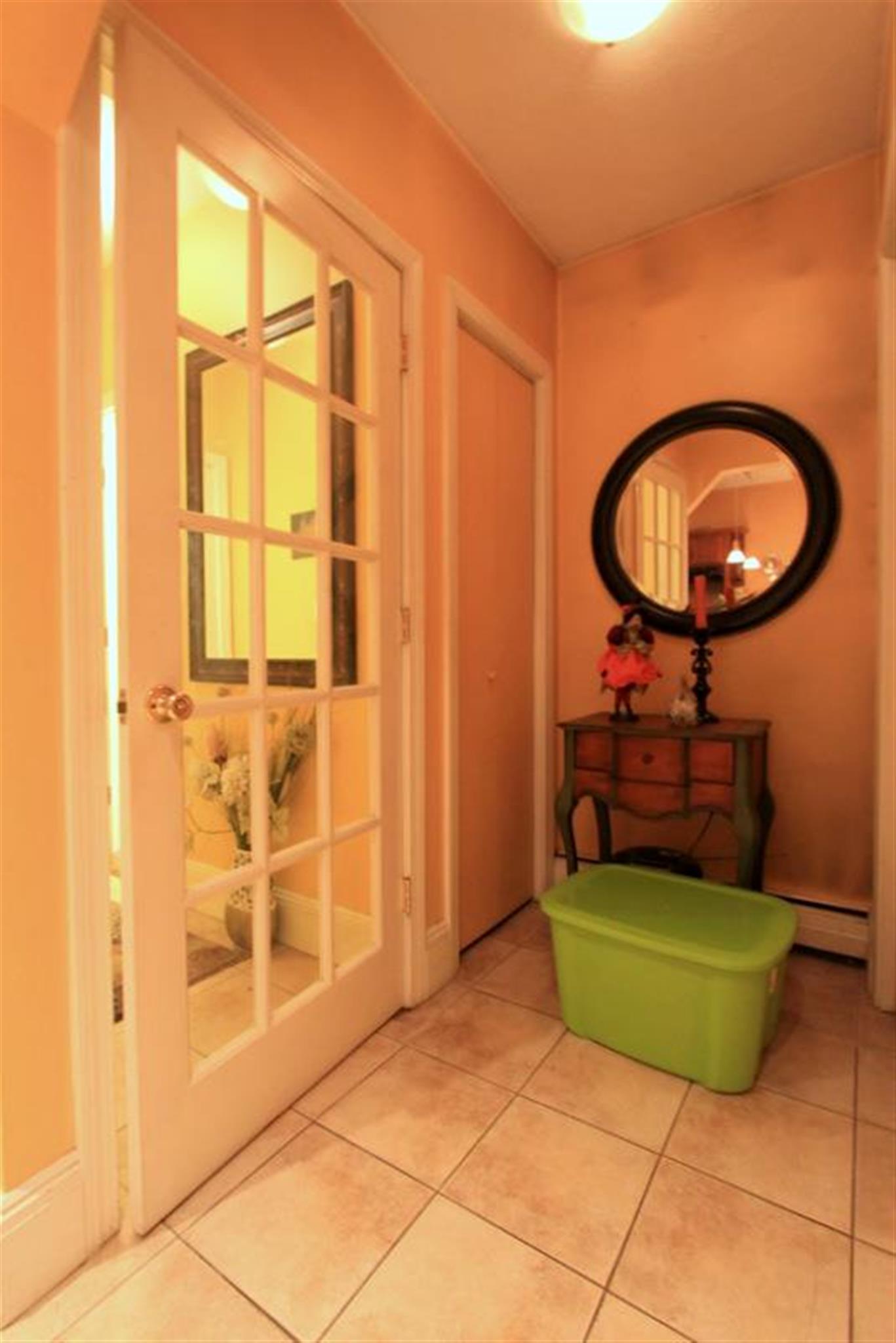 96 Holland St, Davis Square