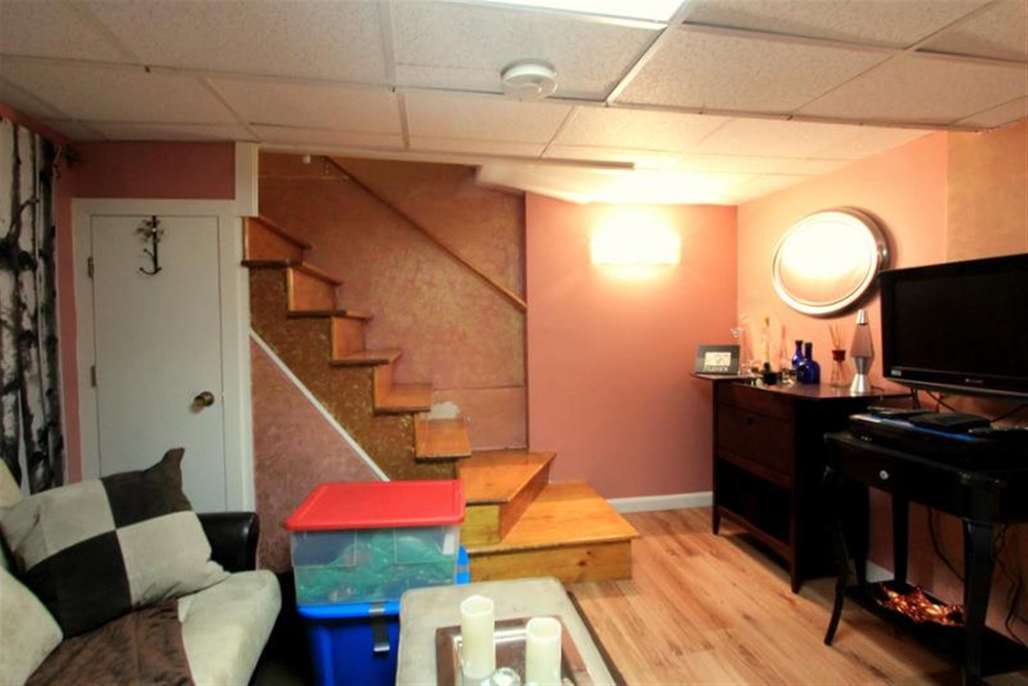 96 Holland St, Davis Square