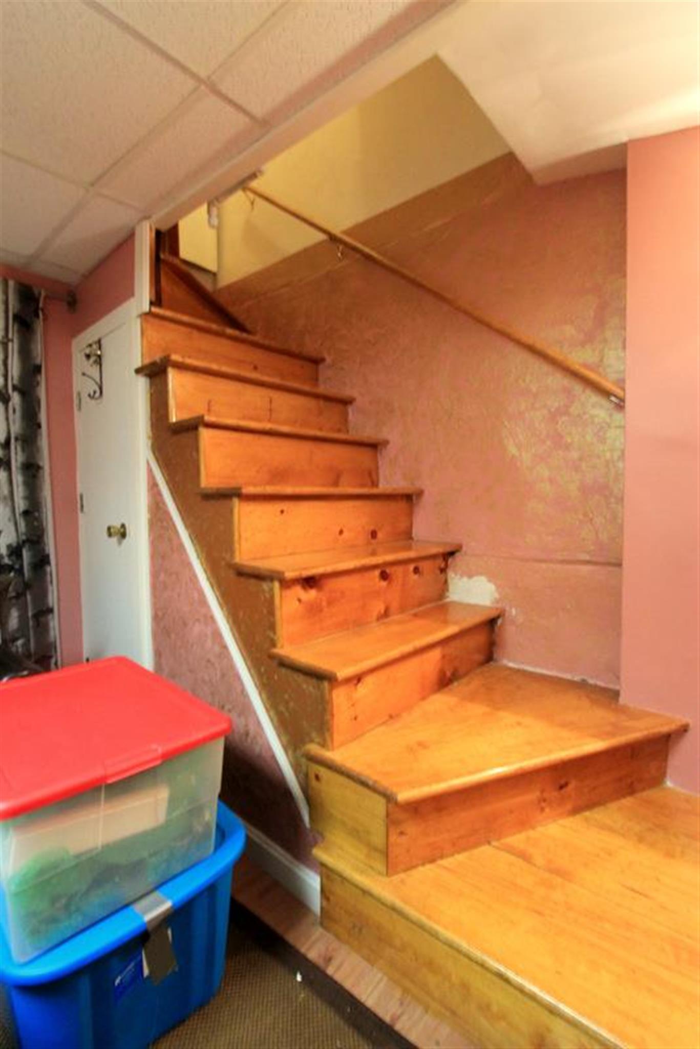 96 Holland St, Davis Square