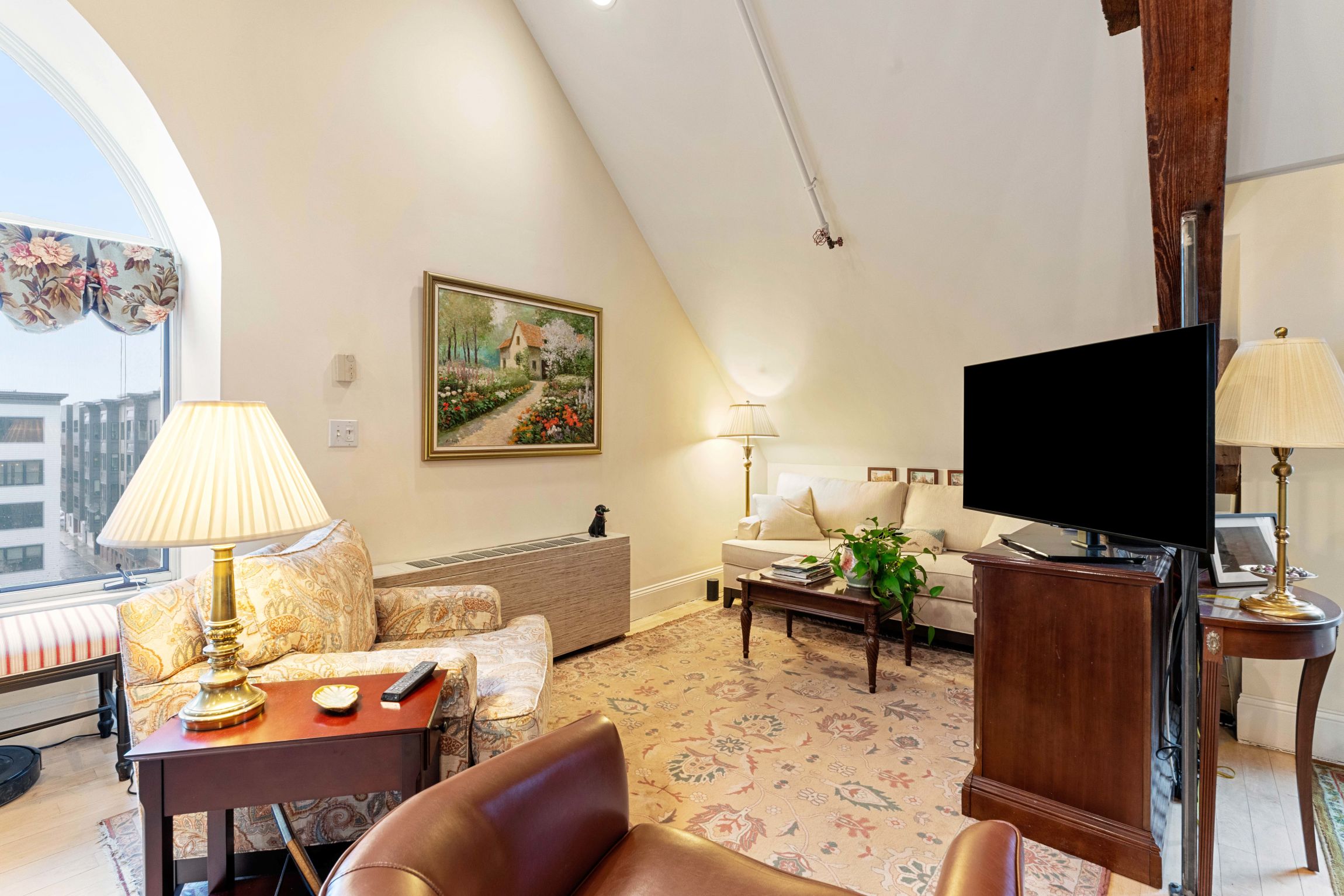 45 West Broadway, South Boston