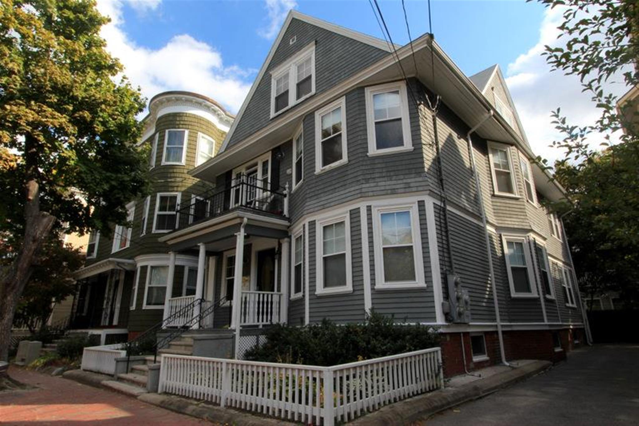 52 Maple Ave, Mid Cambridge