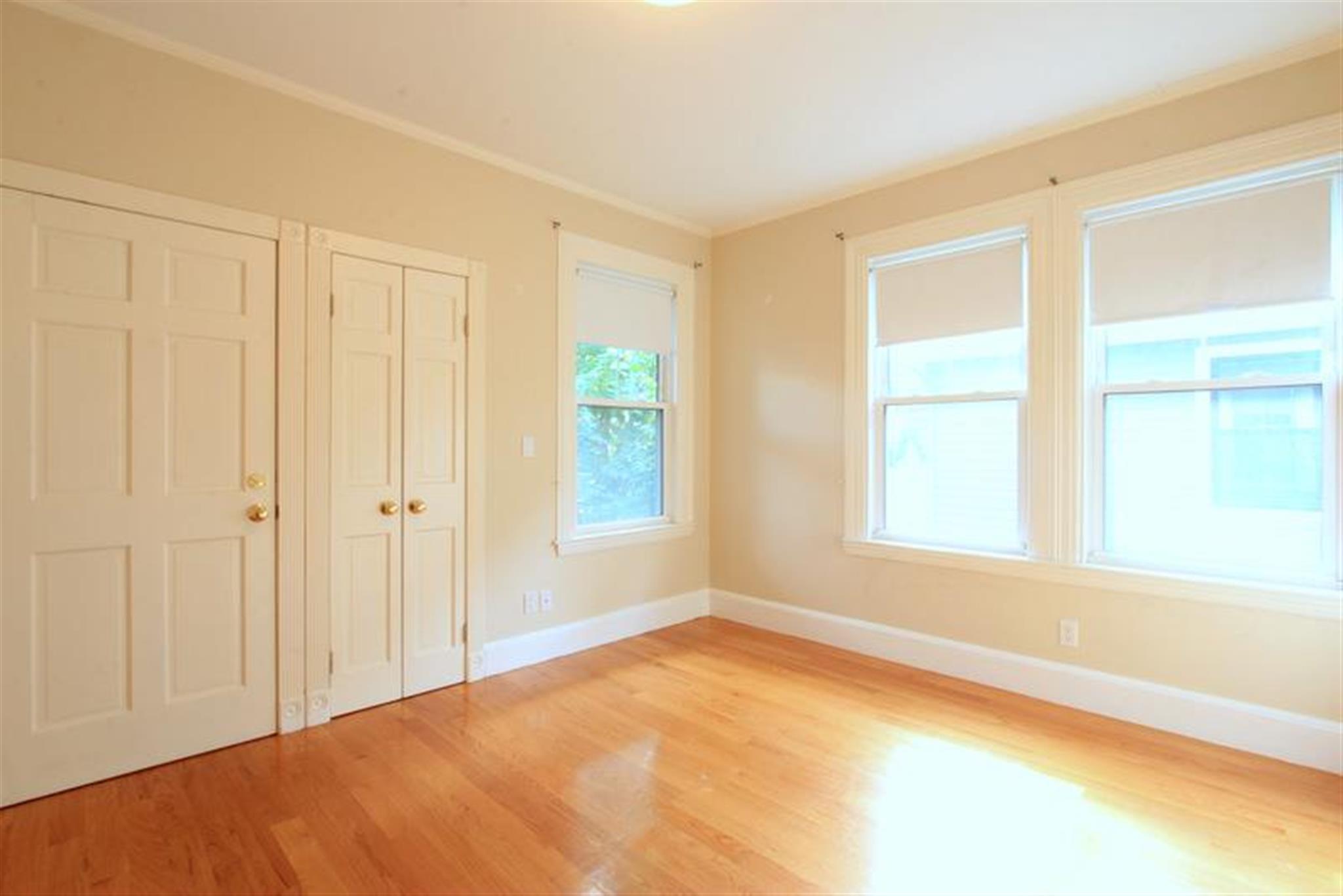 52 Maple Ave, Mid Cambridge