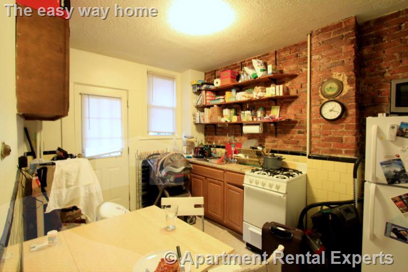 10 Evergreen Sq, Porter Square