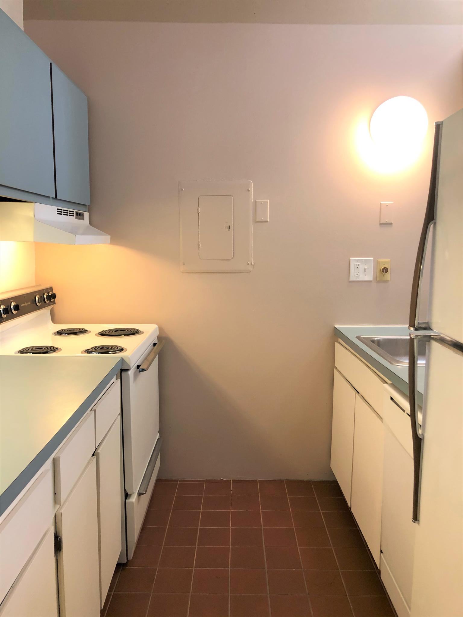 10 Thacher, North End