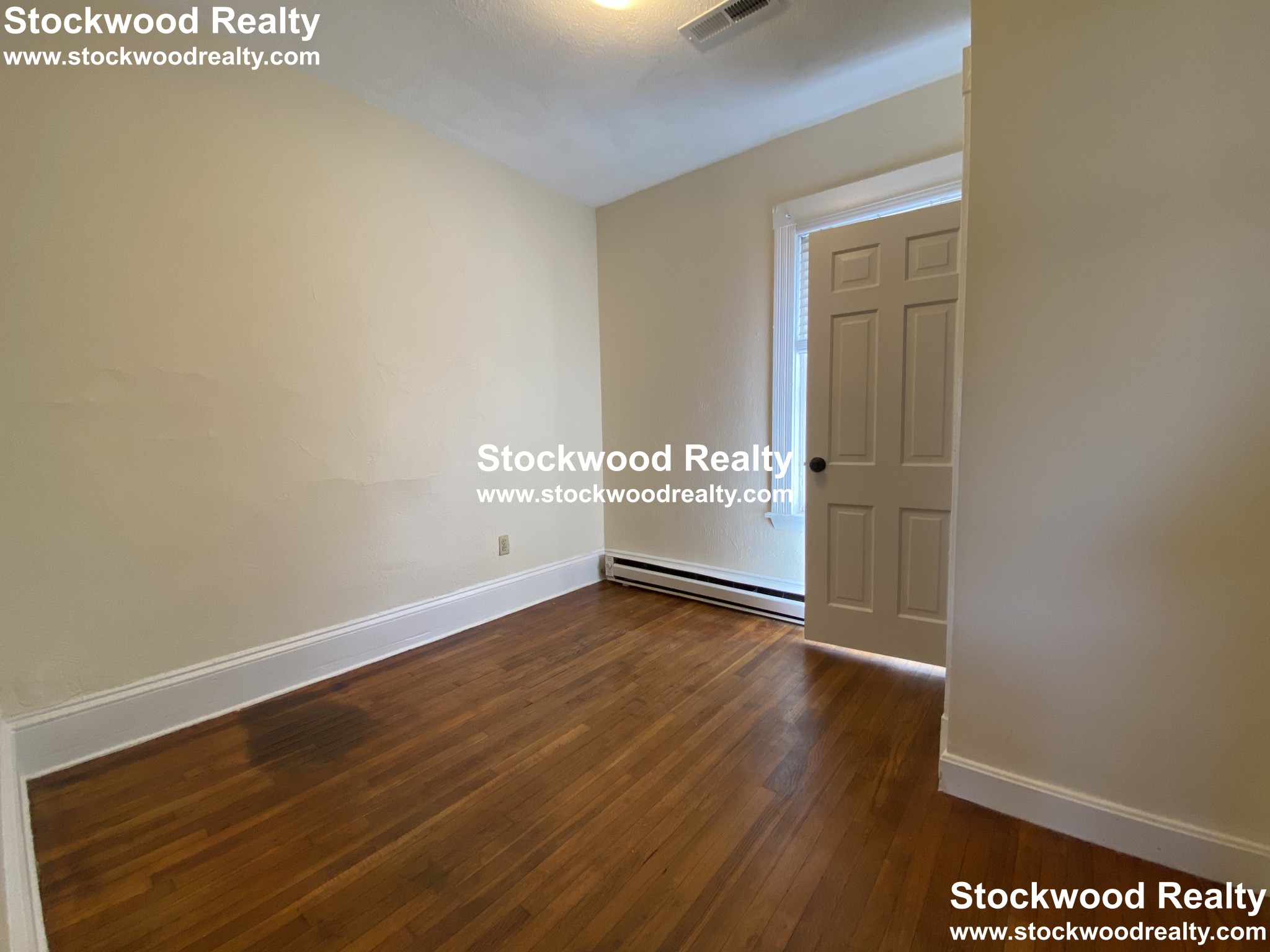 18 Haverford St, Jamaica Plain