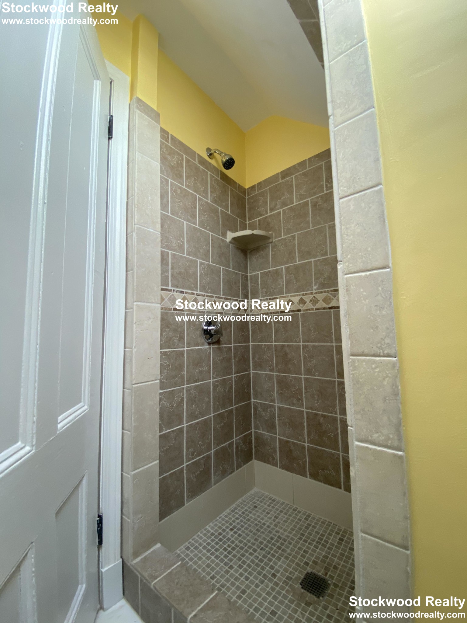 18 Haverford St, Jamaica Plain