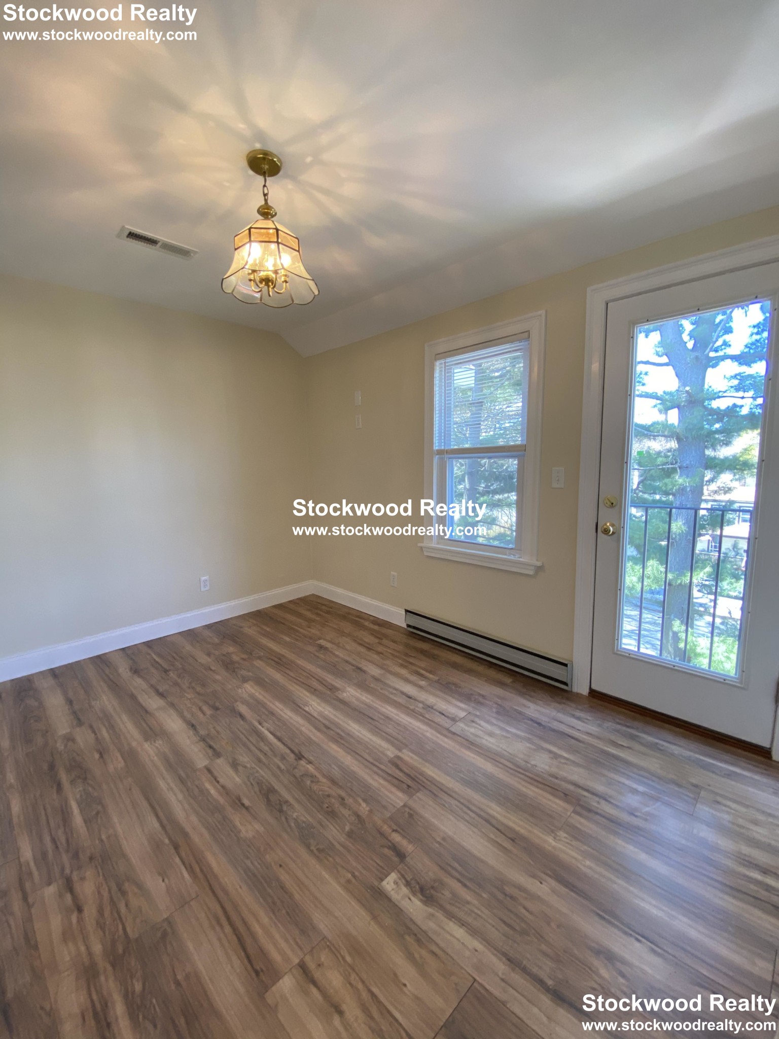 18 Haverford St, Jamaica Plain