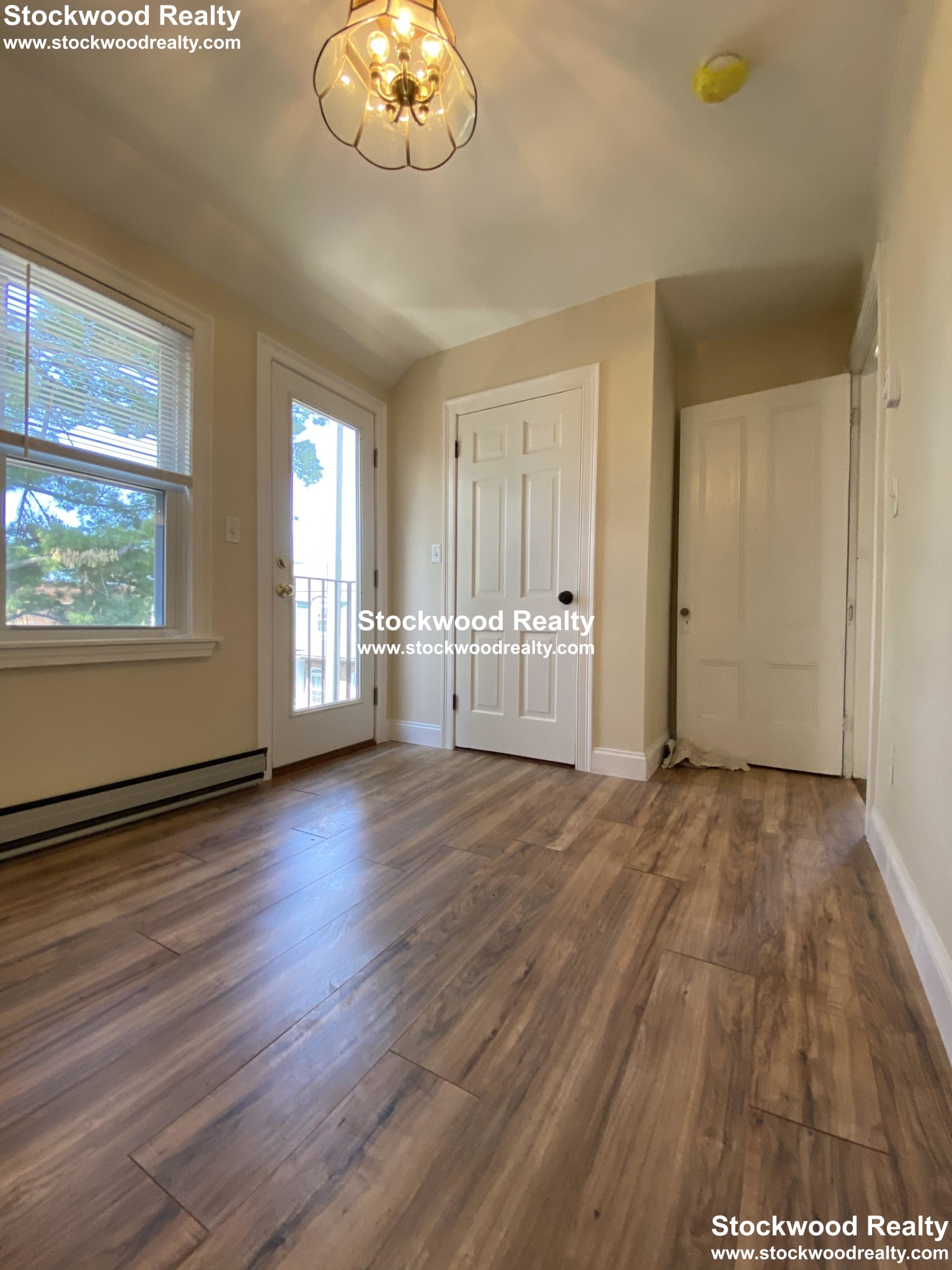 18 Haverford St, Jamaica Plain