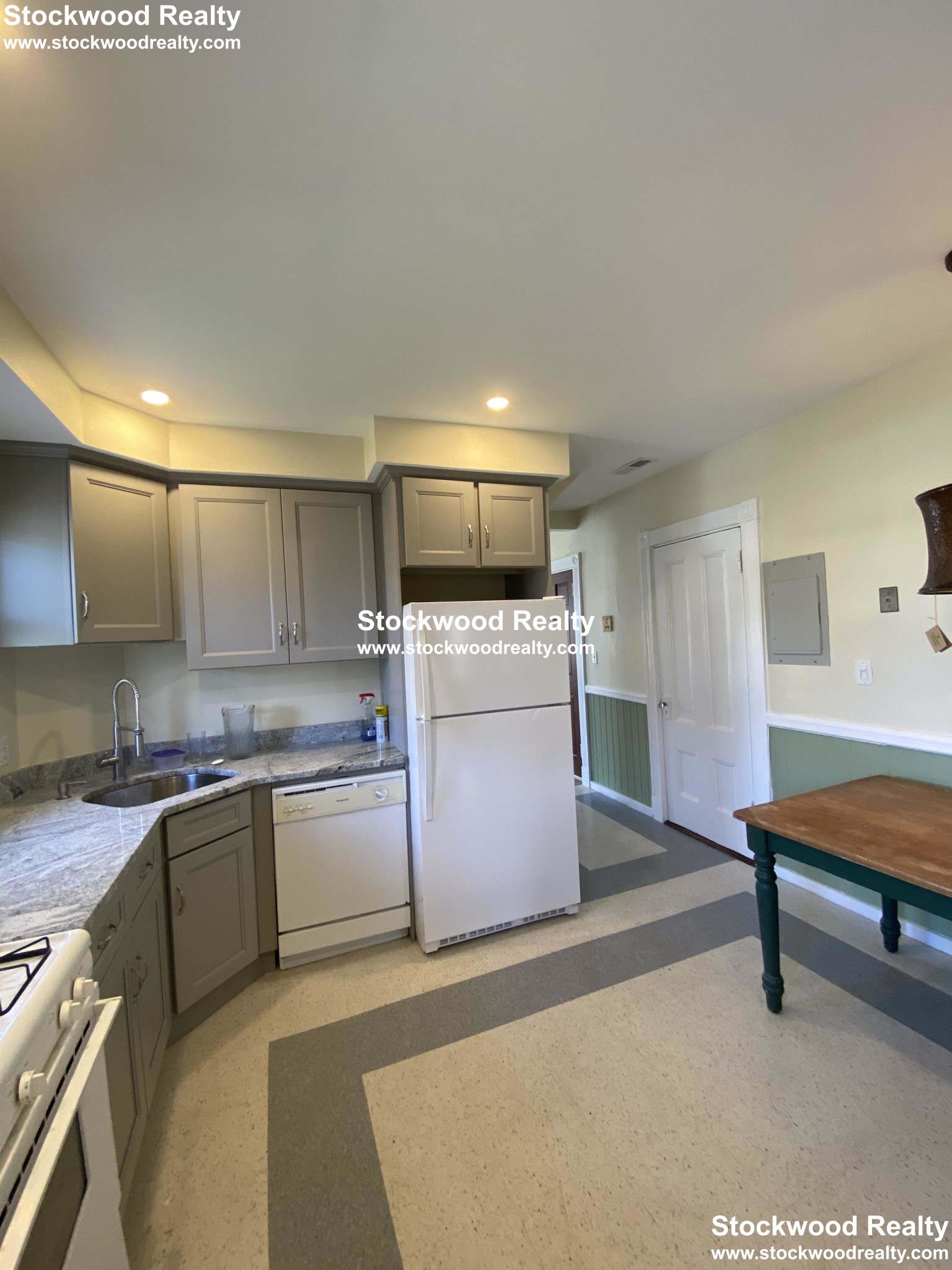 18 Haverford St, Jamaica Plain