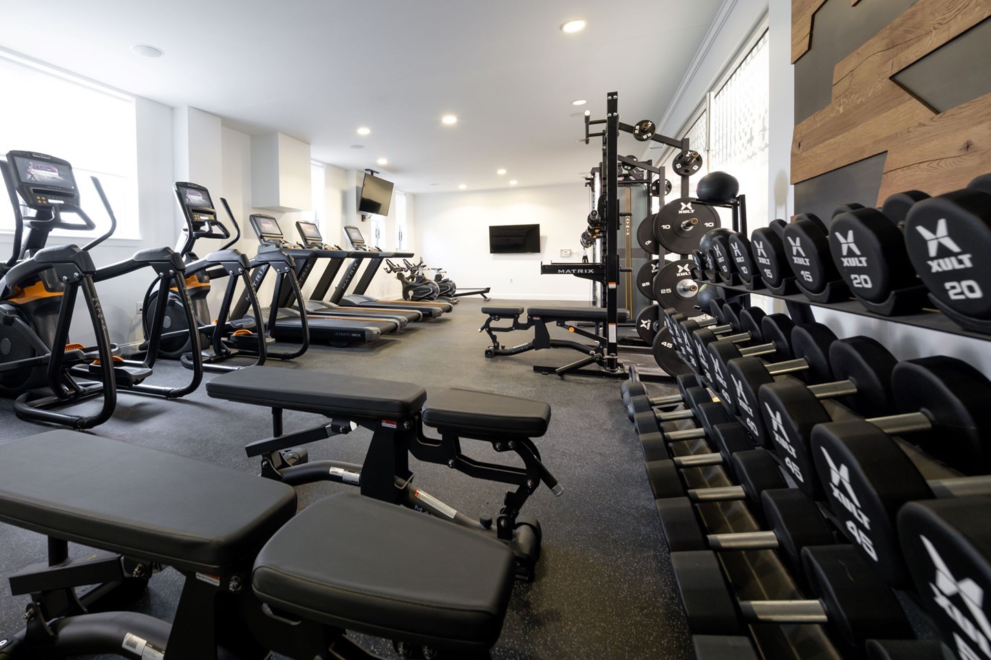 1047 Commonwealth Ave, Brighton