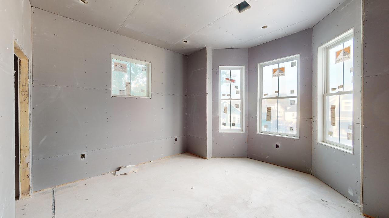 105 Hooker St, Allston