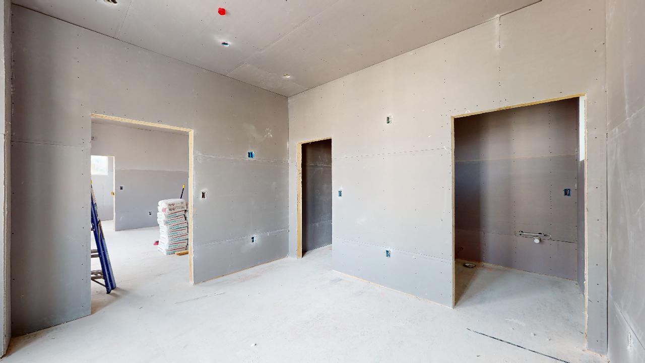 105 Hooker St, Allston