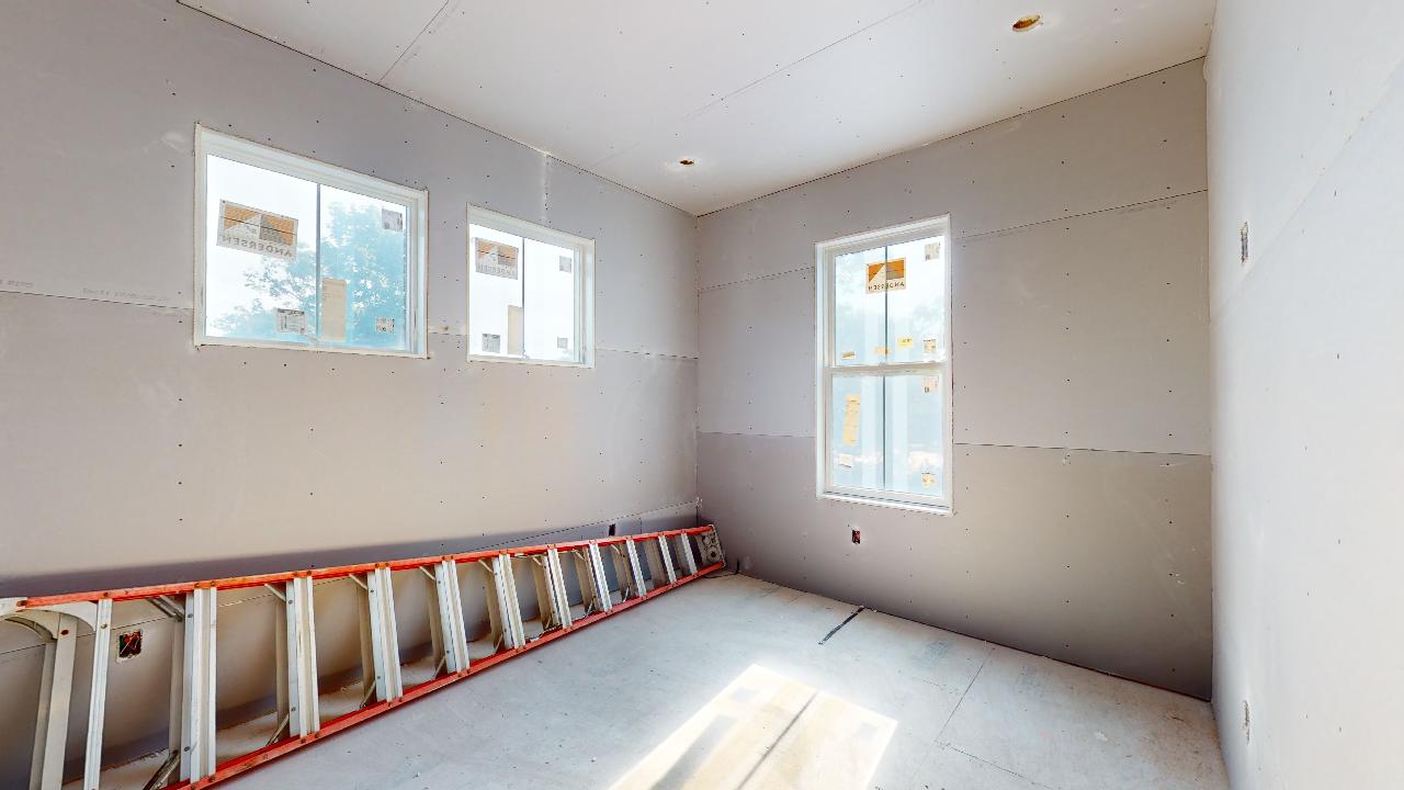 105 Hooker St, Allston