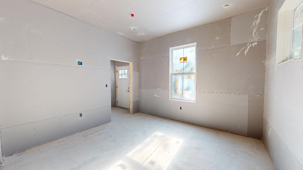 105 Hooker St, Allston