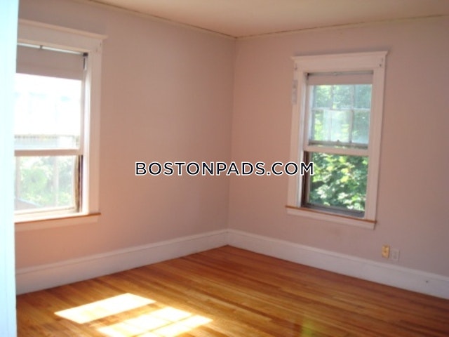 61 Newport St, Arlington