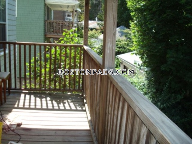 61 Newport St, Arlington