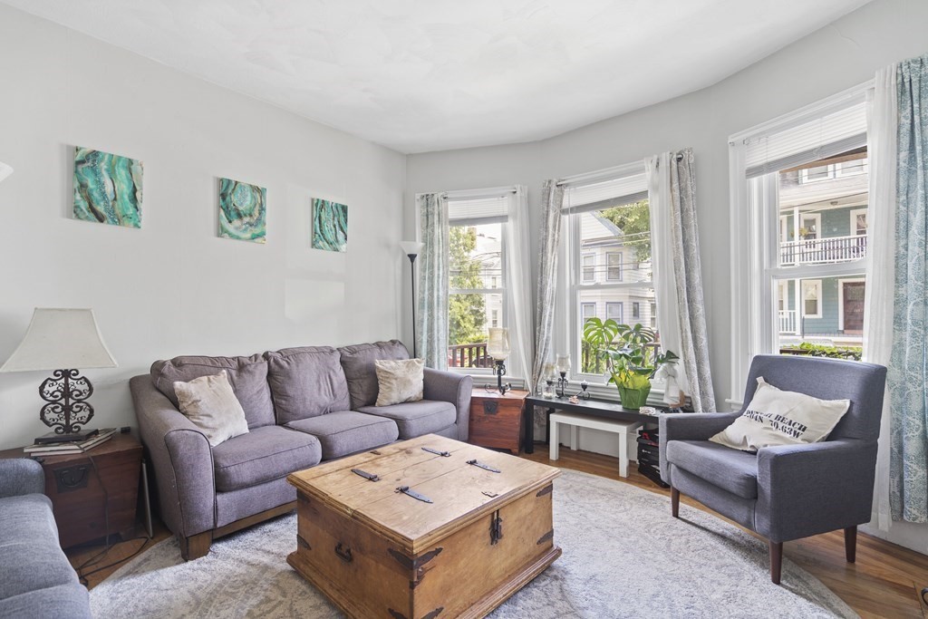 106 Belmont St, Powder House Square