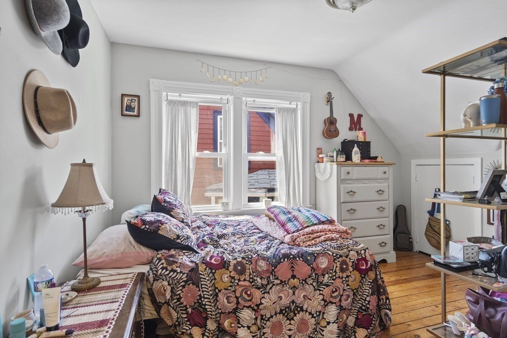 106 Belmont St, Powder House Square