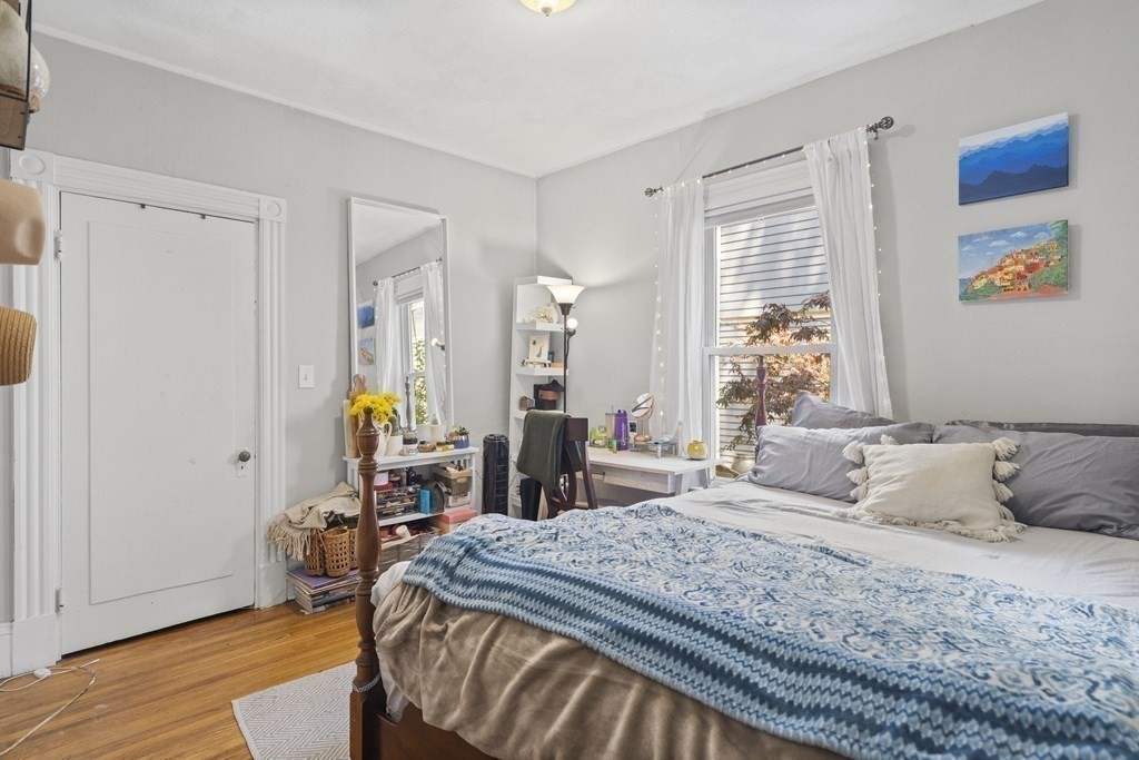 106 Belmont St, Powder House Square