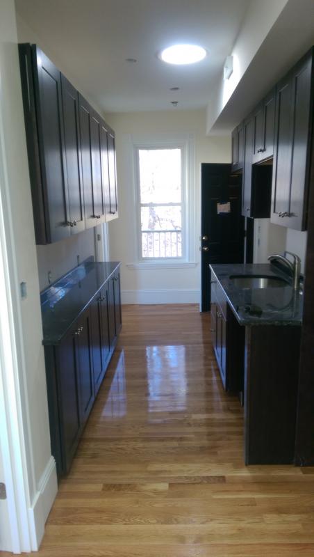 106 Hyde Park Ave, Jamaica Plain