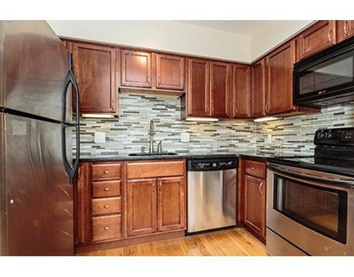 106 13th St, Charlestown