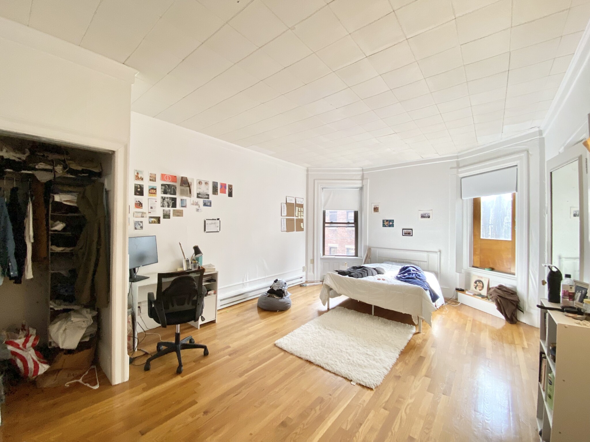 1061 Beacon St, Longwood