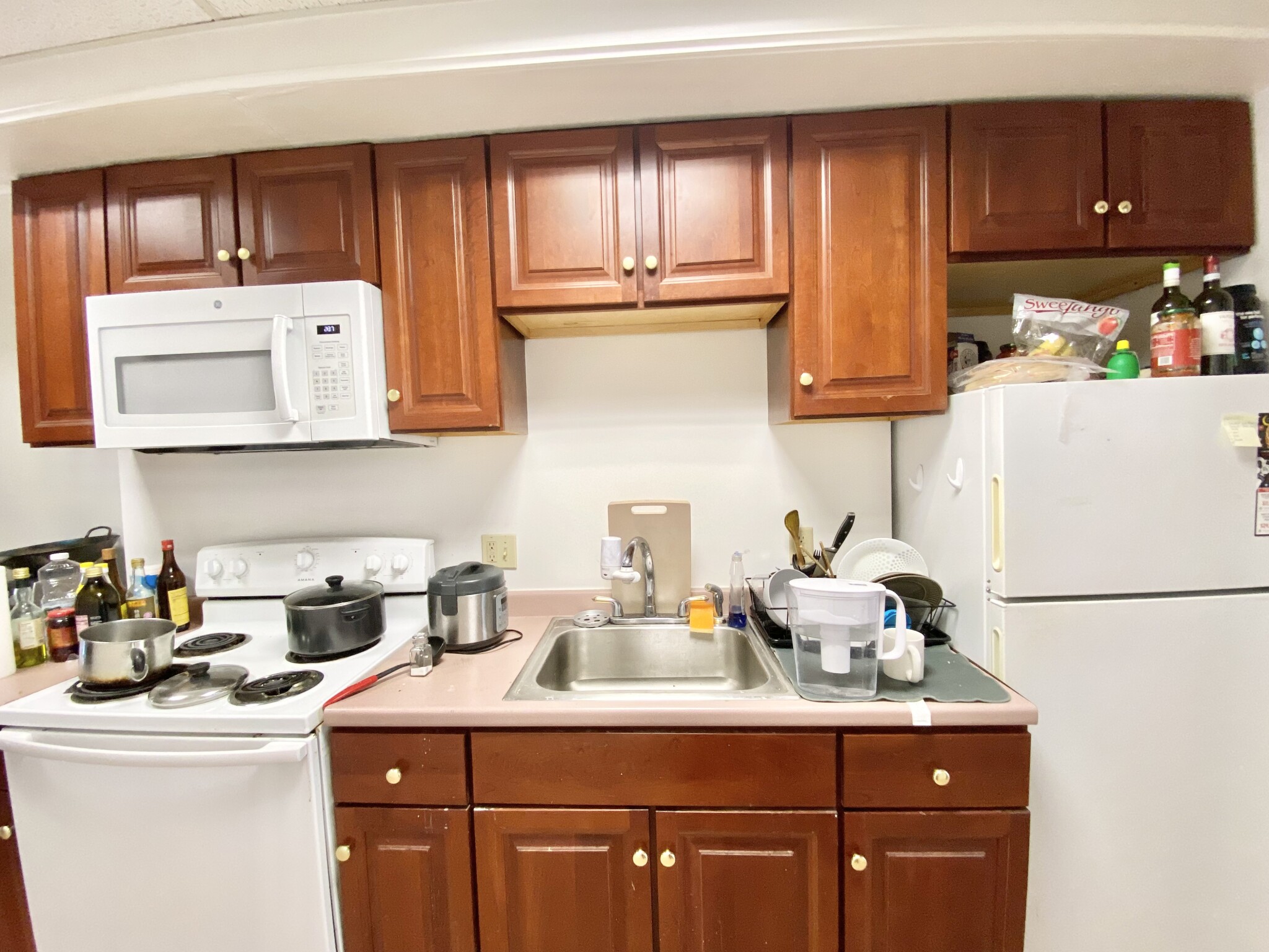 1061 Beacon St, Longwood