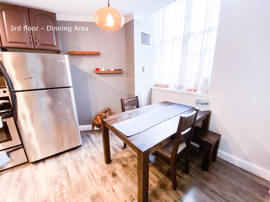 106 13th St, Back Bay