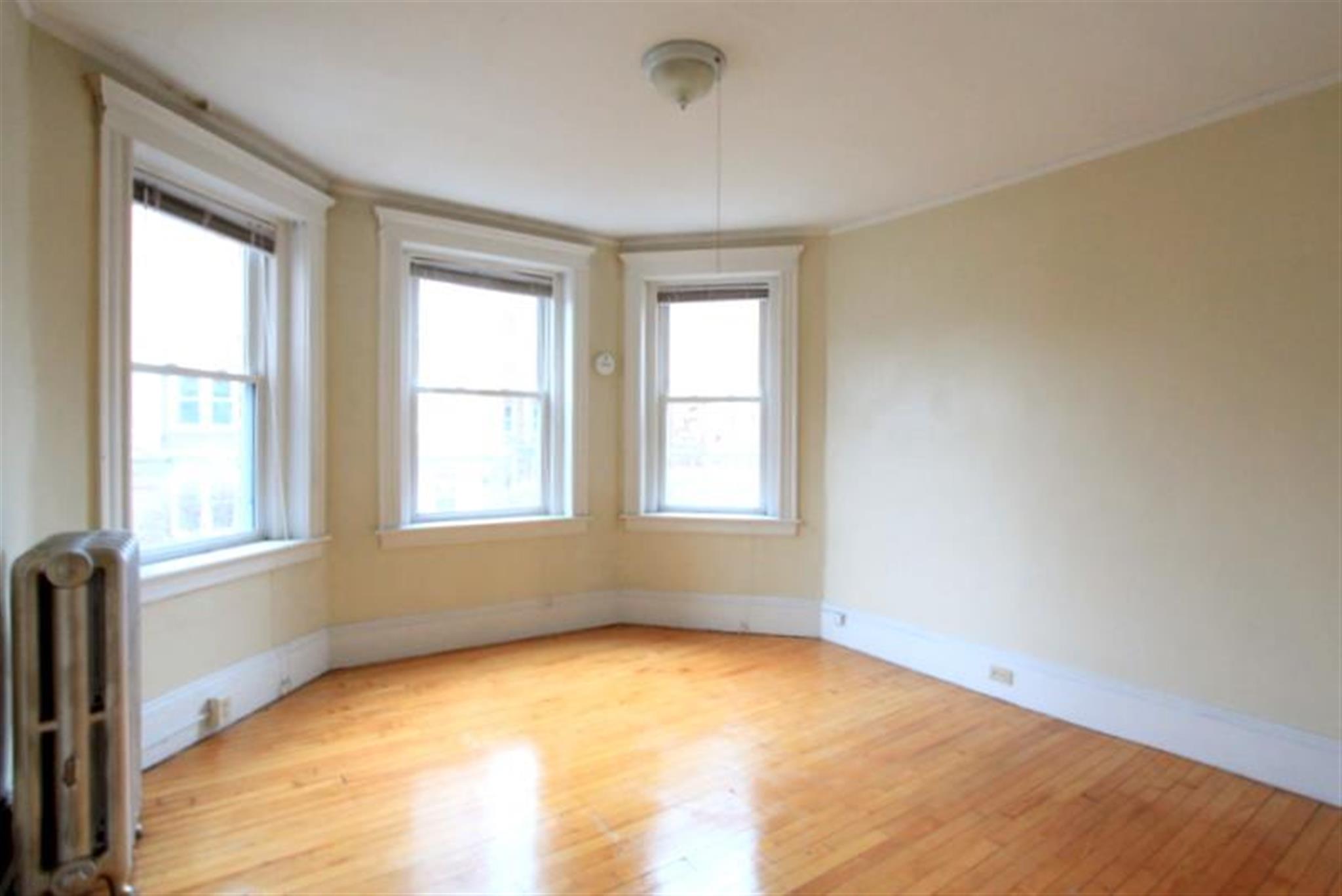 8 Craigie Cir, Harvard Square