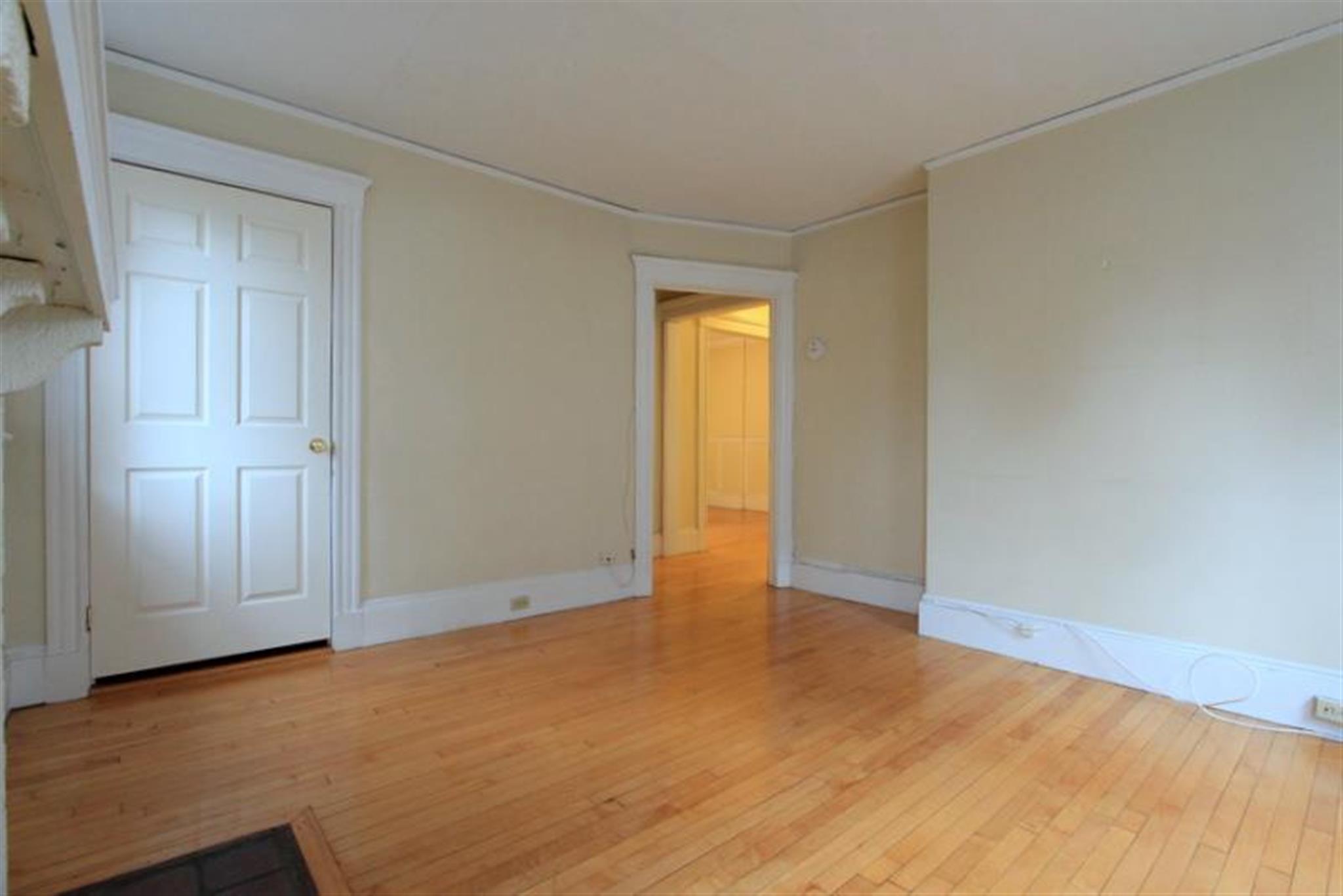 8 Craigie Cir, Harvard Square