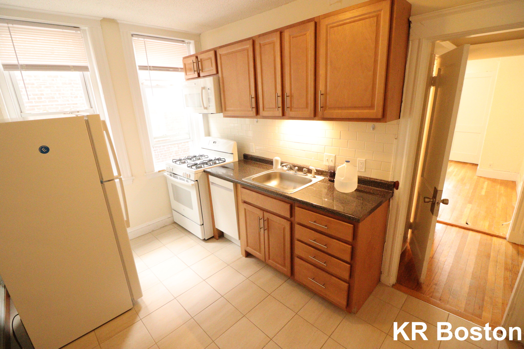 11 Barrows St, Allston