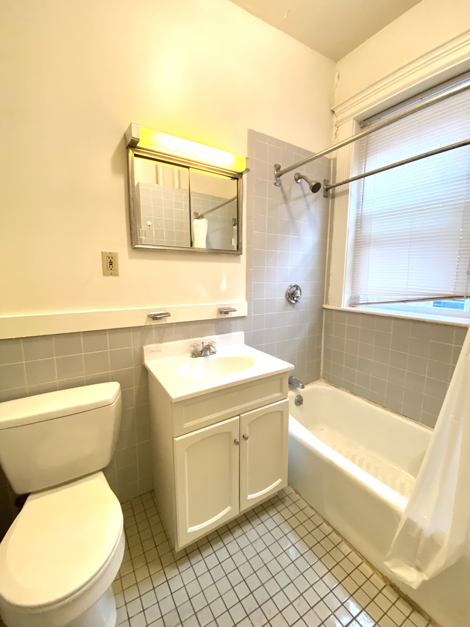 28 Westland Ave, Fenway