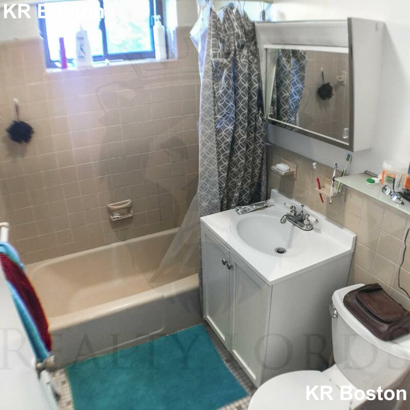 26 Allston St, Allston