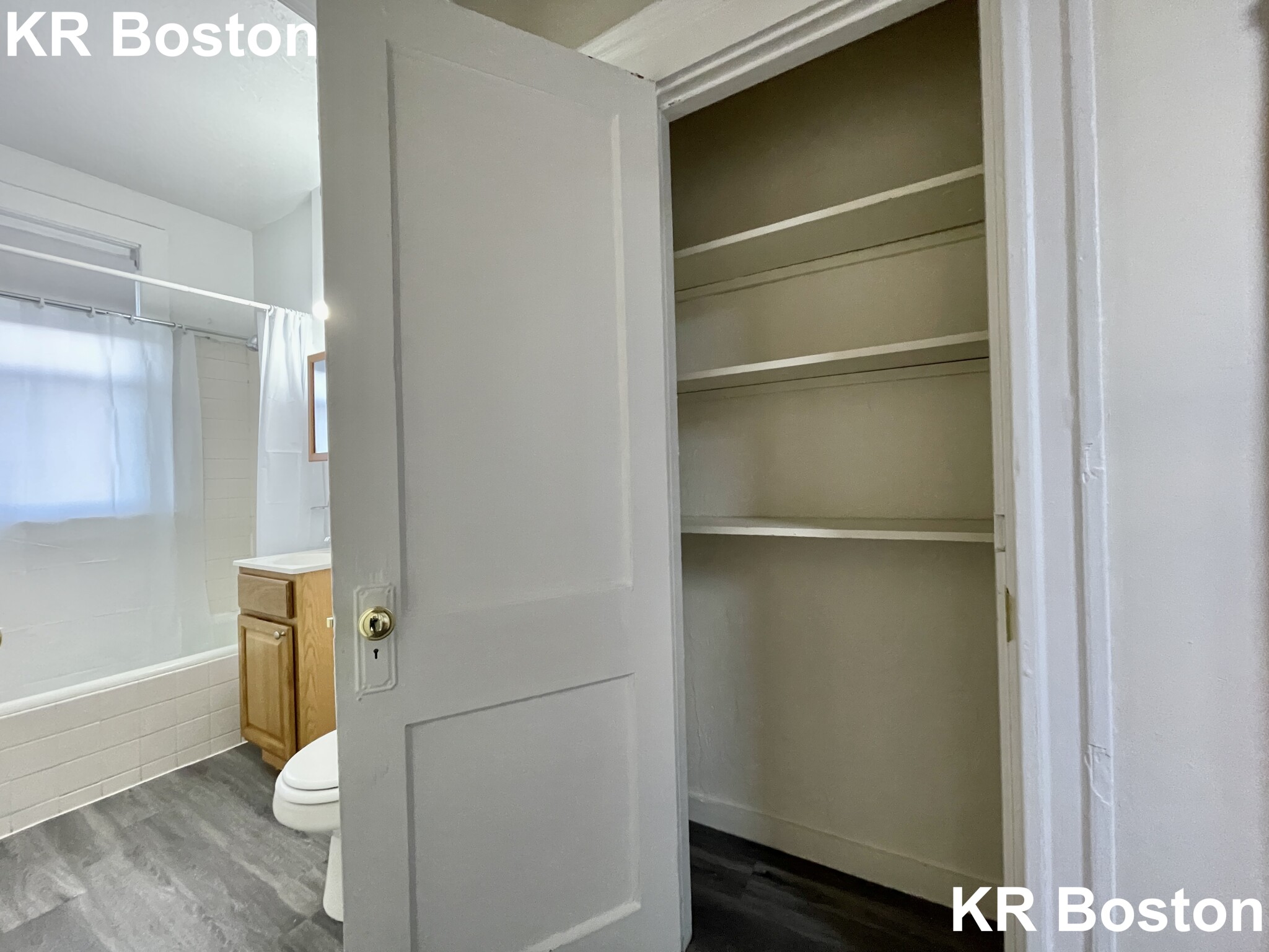 1634 Commonwealth, Brighton