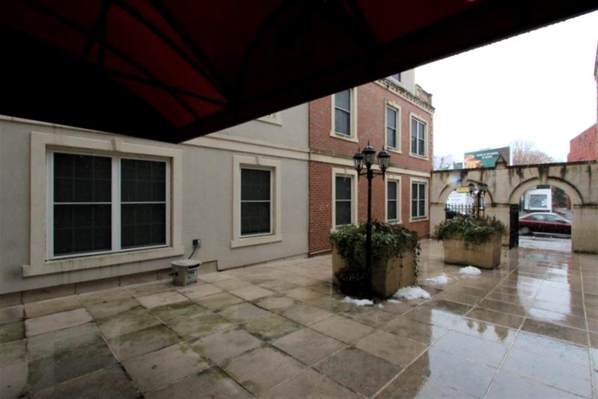 2440 Massachusetts Ave, North Cambridge