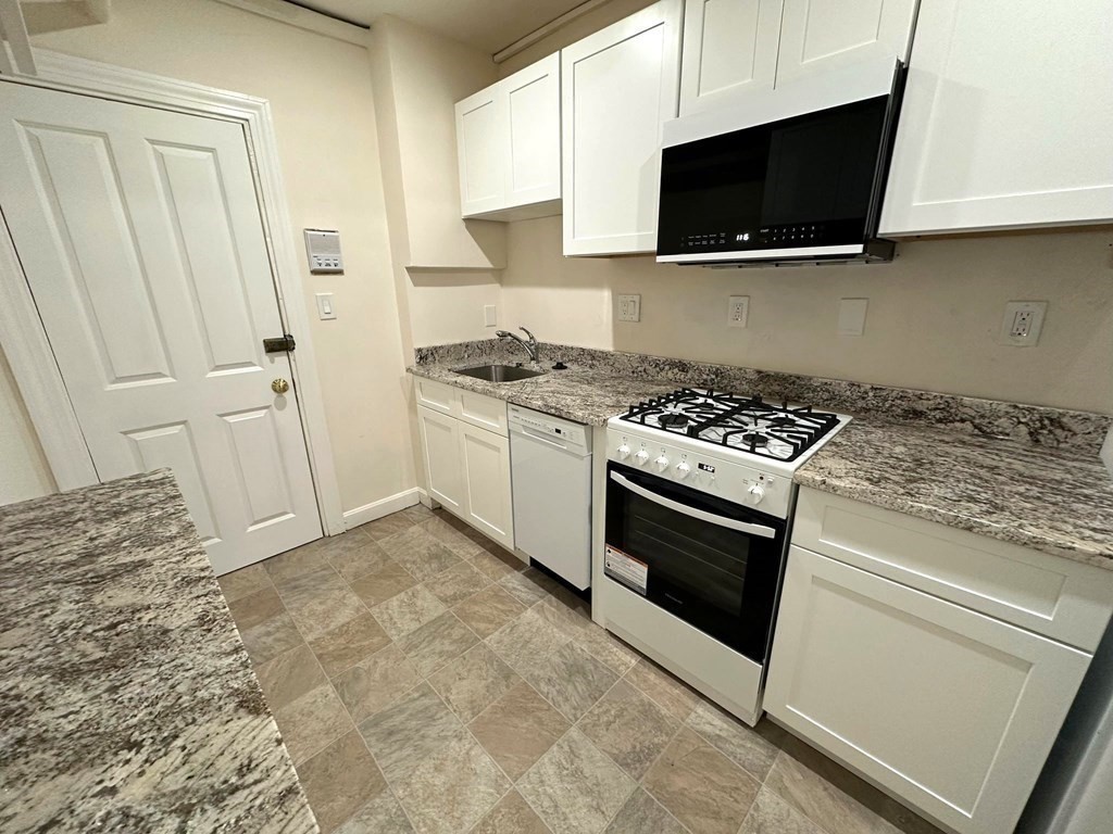 107 Beacon, Back Bay