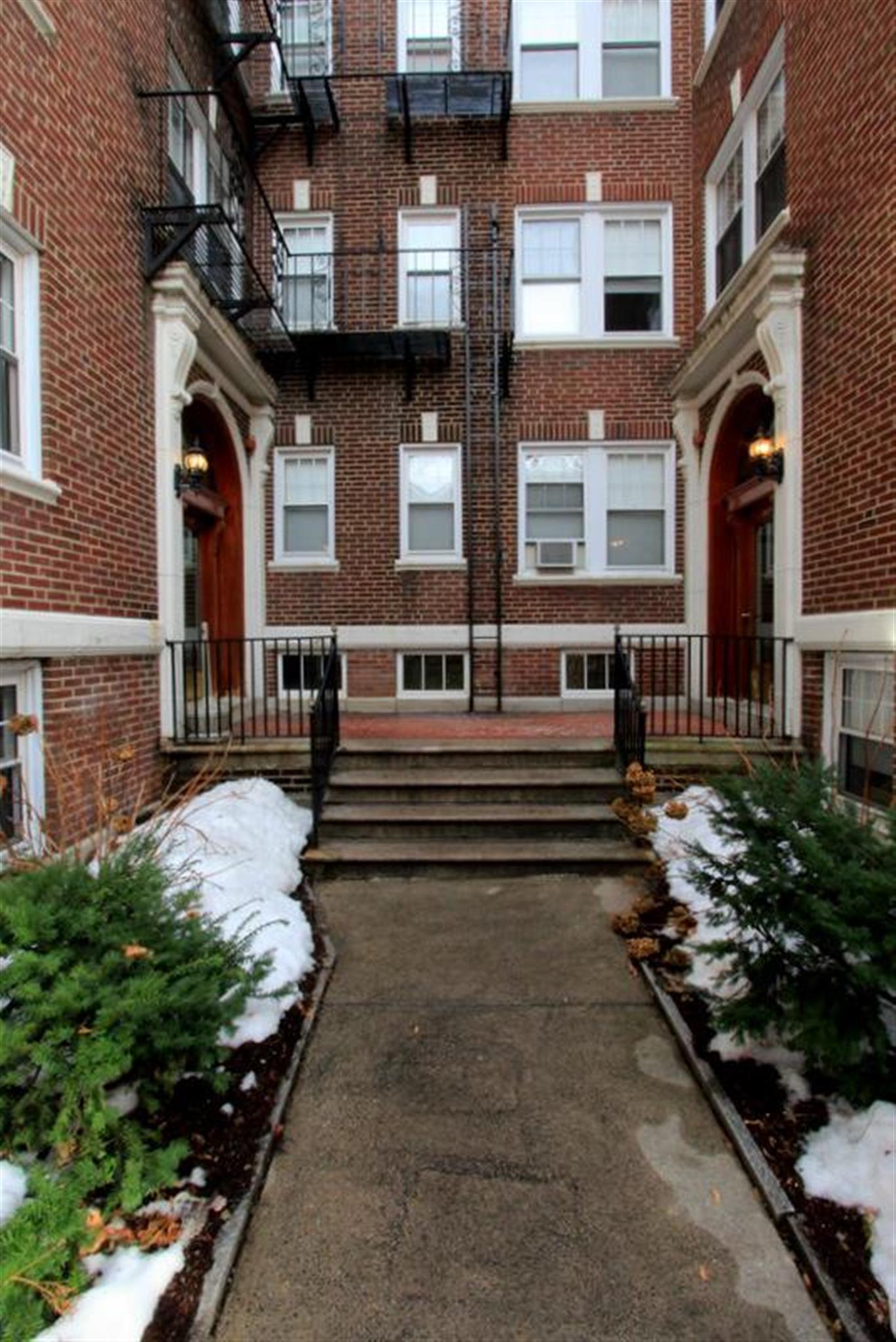 21 Wendell Sr, Harvard Square