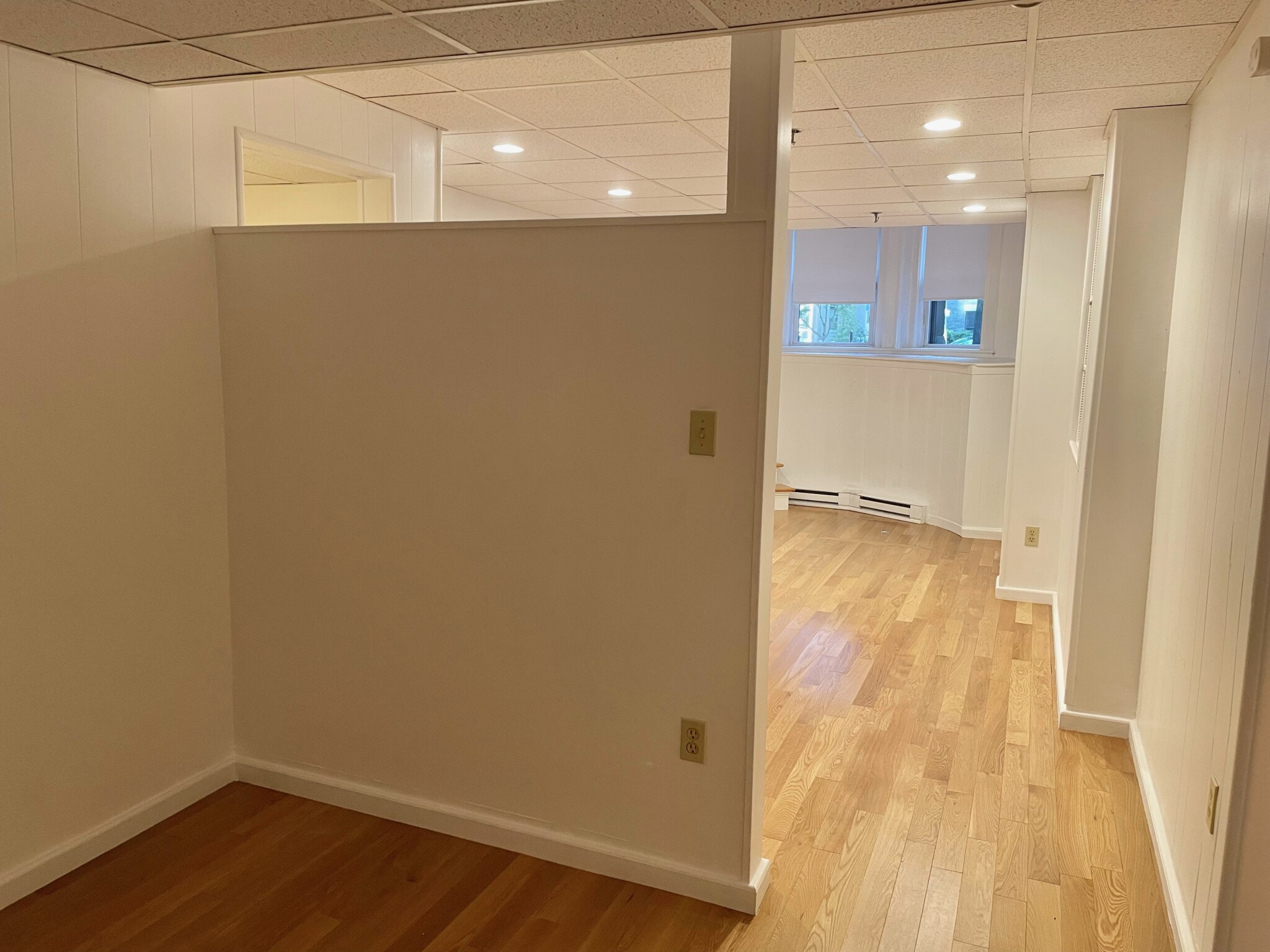 1077 Beacon St, Longwood