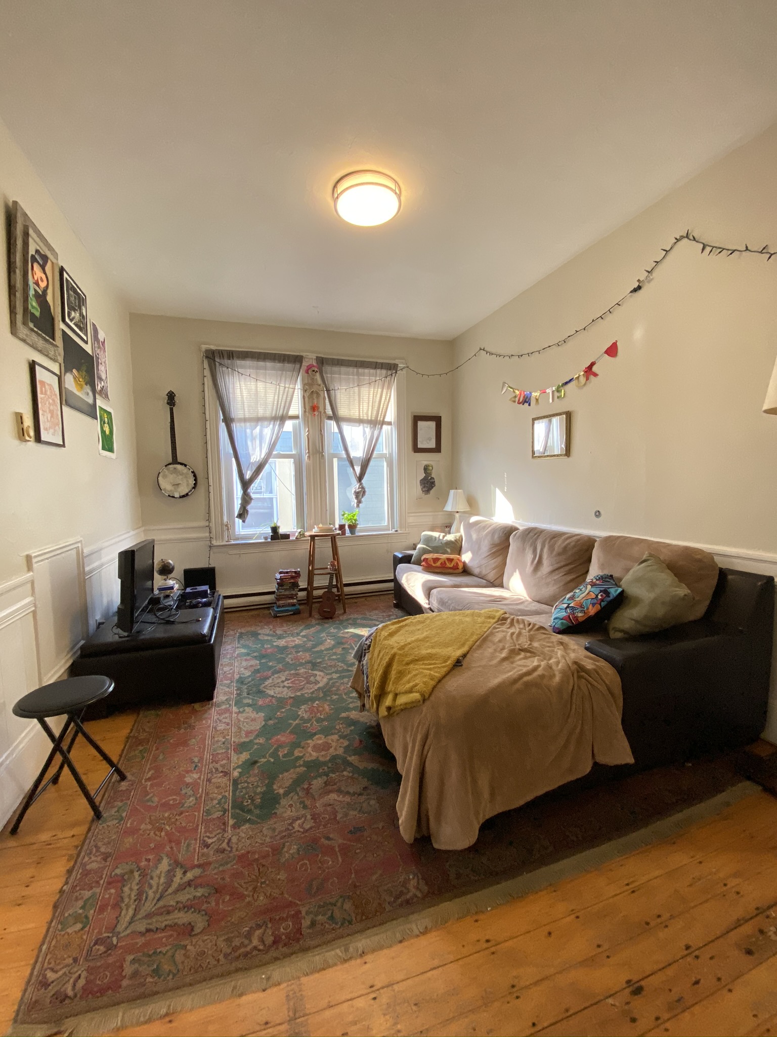 108 Hyde Park Ave, Jamaica Plain