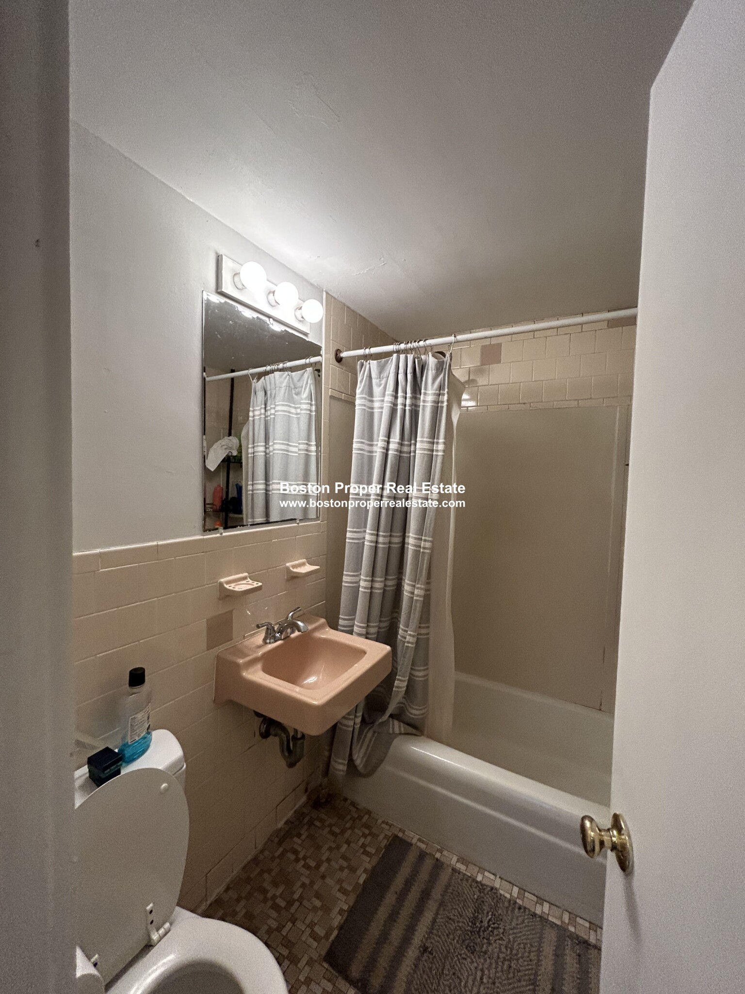 108 Myrtle St, Beacon Hill