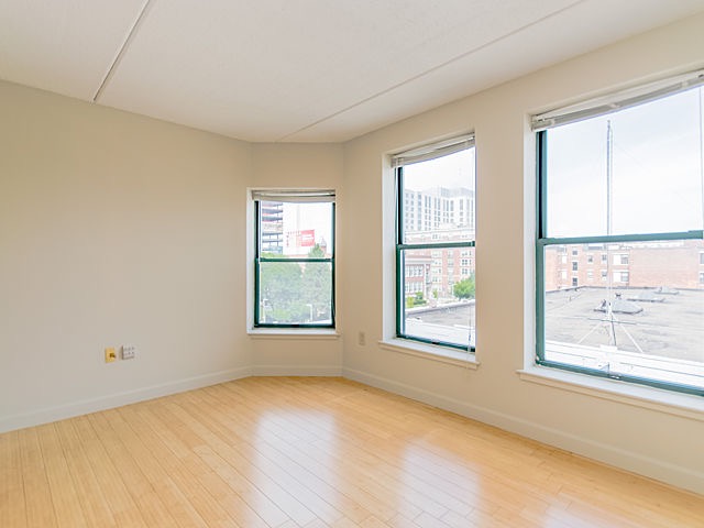 108 Peterborough St, Fenway